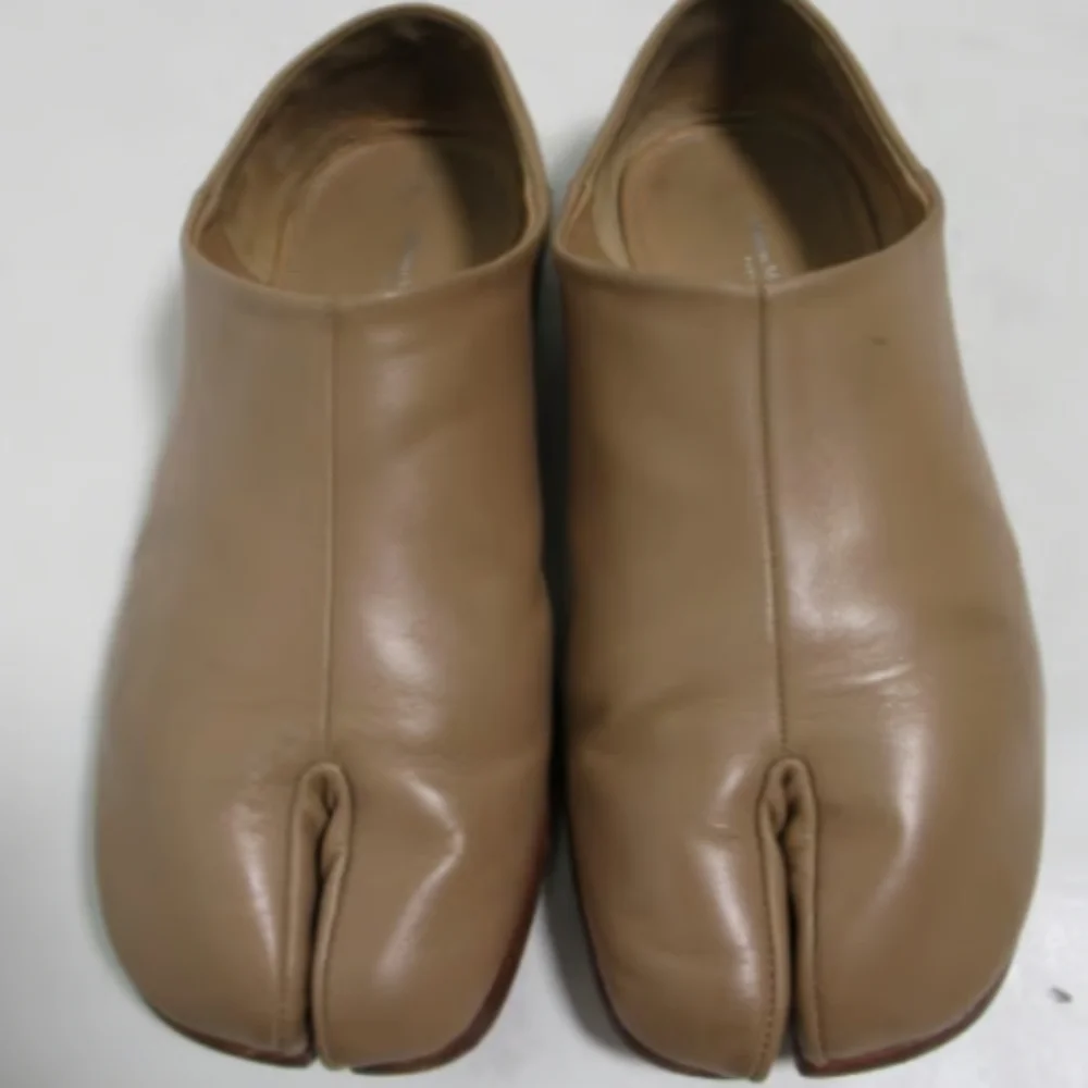 Maison Margiela Men's Tabi babouches Flat Shoes Nude - Picture 1 of 8